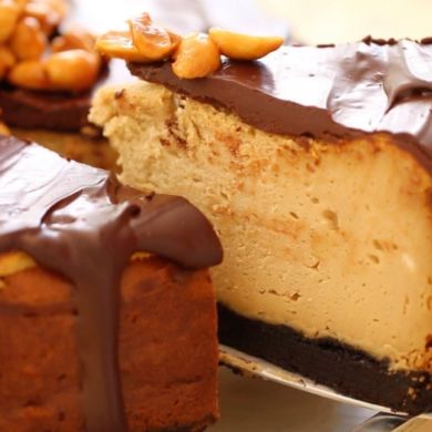 Peanut Butter & Chocolate Cheesecake with Oreo Crust