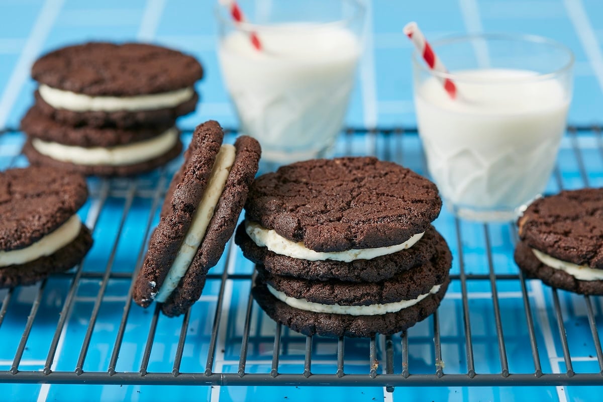 Homemade Oreo Cookie Recipe - Bigger Bolder Baking