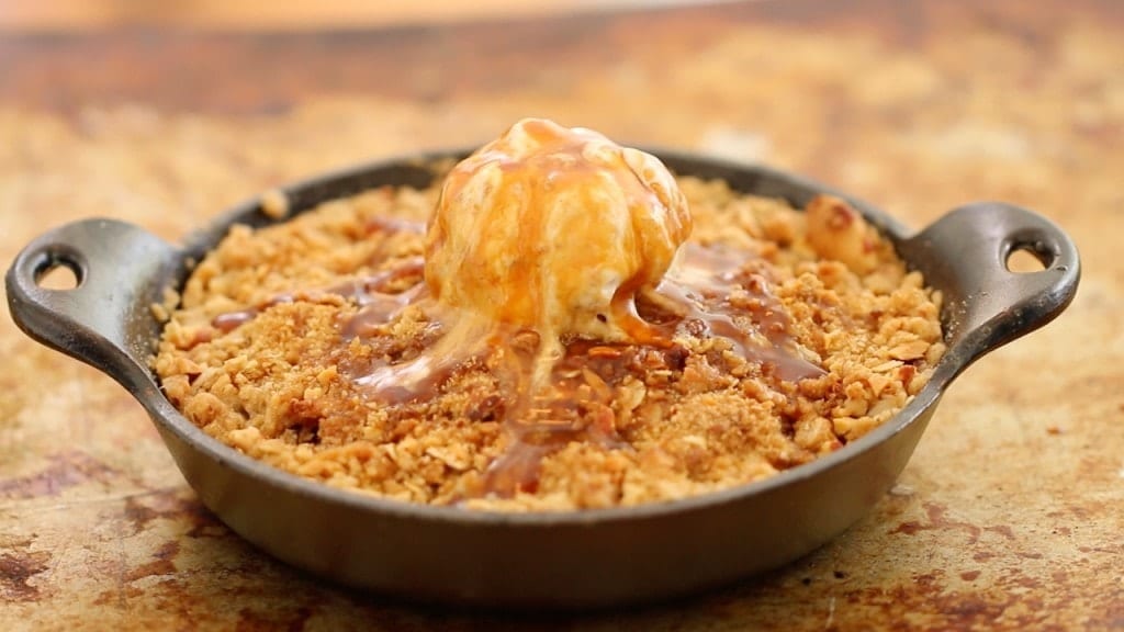 Caramel Apple Crisp - Just like Mum used to make.