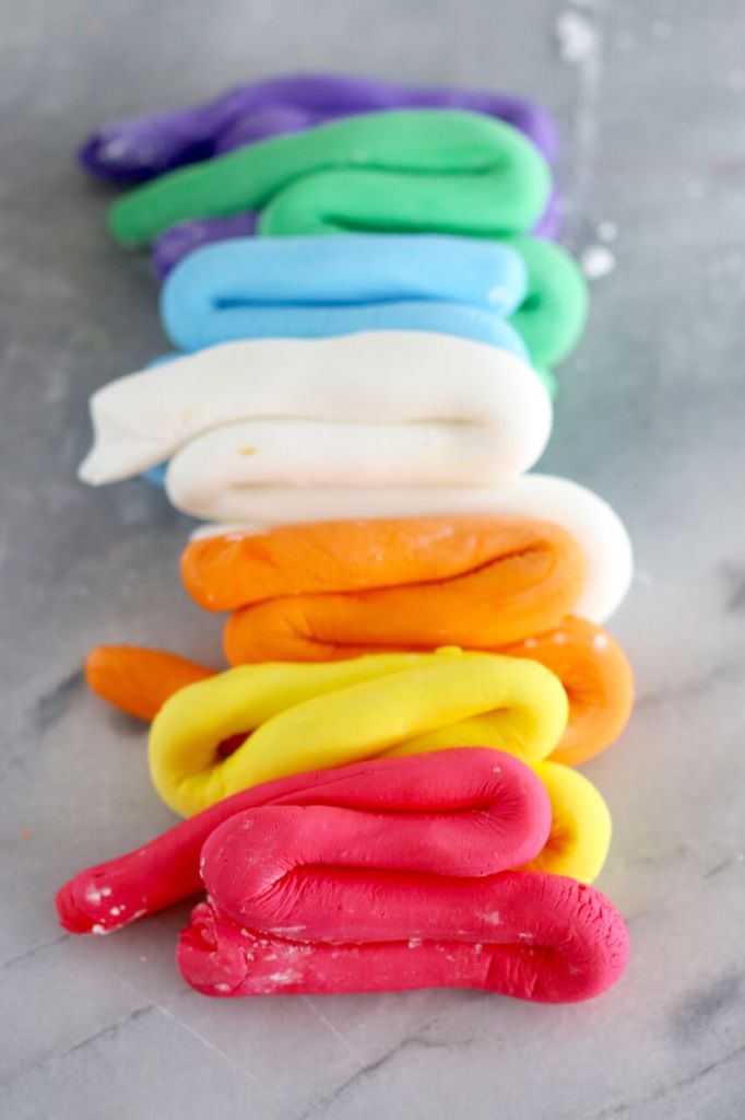 How to Make Marshmallow Fondant in multiple colors