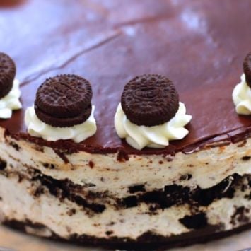 No Bake OREO Cookie Cheesecake by Gemma Stafford, Recipes, baking recipes, dessert, desserts recipes, desserts, cheap recipes, easy desserts, quick easy desserts, best desserts, best ever desserts, simple desserts, simple recipes, recieps, baking recieps, how to make, how to bake, cheap desserts, affordable recipes, Gemma Stafford, Bigger Bolder Baking, bold baking, bold bakers, bold recipes, bold desserts, desserts to make, quick recipes