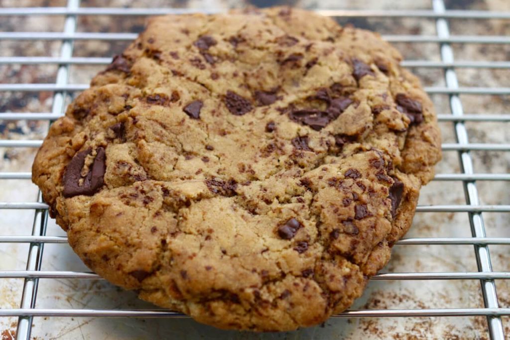 giant chocolate chip cookies, Homemade, Giant, Single-Serving, Cookies, Chocolate chip, Sugar cookie, Double chocolate chip, Gemma Stafford, Bigger Bolder Baking, Baking, Baking videos, Recipes, How to make giant cookies