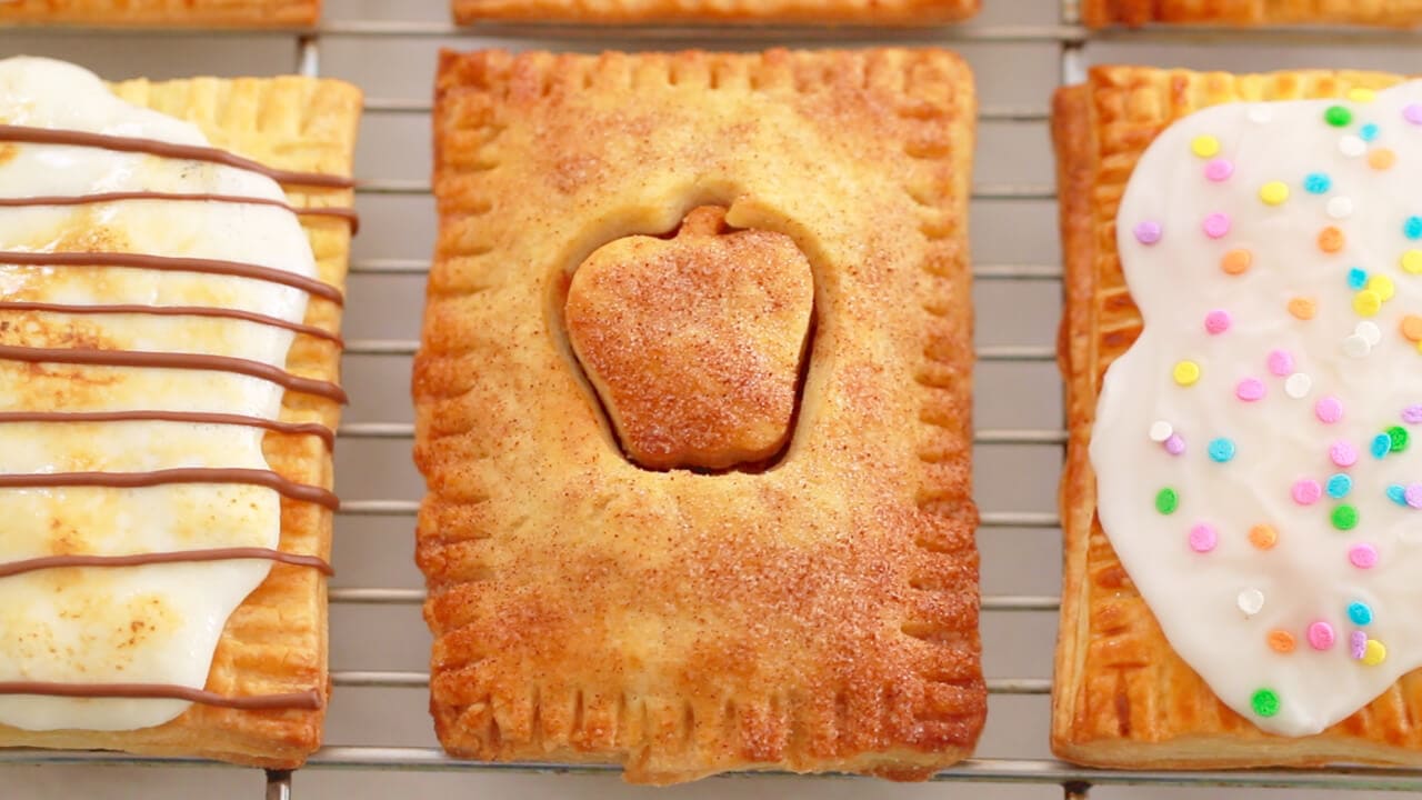 op vakantie hier als resultaat Homemade Pop-Tarts: Apple Pie, S'mores and Funfetti - Gemma's Bigger Bolder  Baking