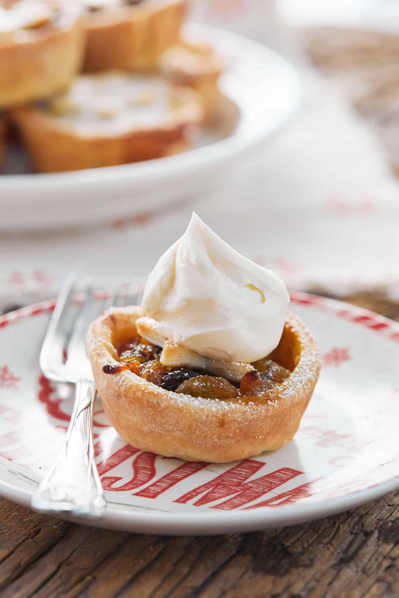 Serve Mince Pies: Sprinkle powdered sugar and serve warm with Brandy Butter or Whipped Cream.
