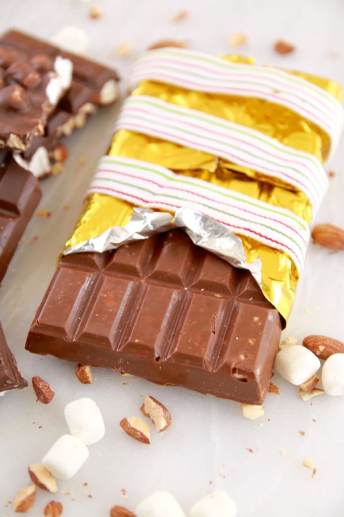 Homemade Chocolate Bars, Chocolate Bars, Candy, Homemade Candy, Easy Chocolate Bars, Candy, Candy Molds, Gemma Stafford, Bigger Bolder Baking, Edible Gifts, Food Gifts, Holiday Food Gifts, Desserts, Homemade Desserts, Holiday Desserts, Bold Baking, Bold Bakers, Rocky Road, Homemade Candies