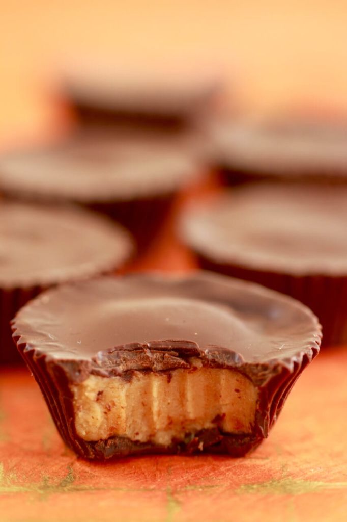 Homemade Reeses peanut butter cups, reeses cups, reeses peanut butter, Homemade Peanut butter cups, peanut butter & chocolate, How to use cookie butter, cookie butter recipes, Homemade Cookie Butter, Cookie butter, gemma stafford, Oreo Homemade Cookie Butter, Nutter Butter Cookie Butter,Shortbread Homemade Cookie Butter,Bigger bolder Baking, Baking, bold baking, desserts, sweets