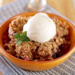 Crock Pot Apple & Blueberry Crisp - Set it and forget it! in no time at all you'll be enjoying delicious crisp