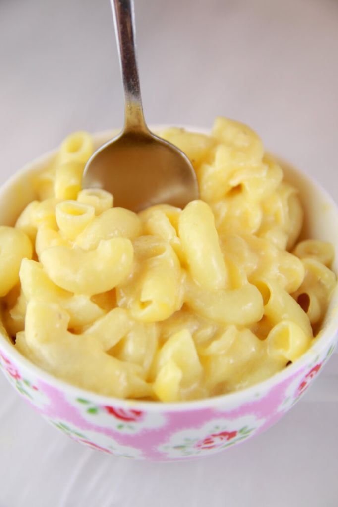 What a bite of Microwave Macaroni and Cheese in a Mug looks like, perfect for dorm room cooking.