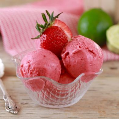 Homemade Strawberry & Lime Sorbet in 5 Minutes (No Machine)