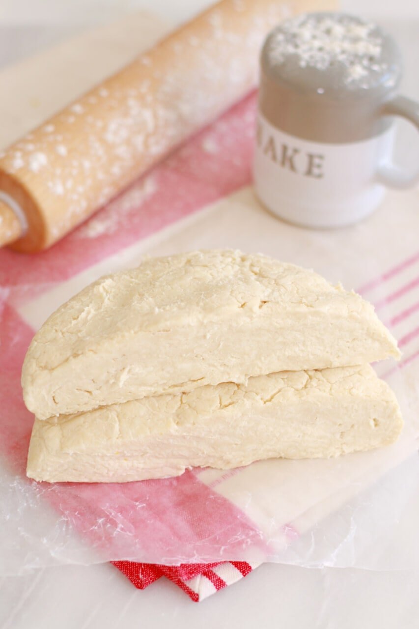 Short Cut Puff Pastry recipe - No hours of folding and resting here. See what simple trick I use to make my Puff Pastry. Puff Pastry, Puff Pastry recipe, Pastry recipe, rough puff pastry, easy puff pastry recipe, How to make Puff Pastry, How to make Pastry, easy recipe for Puff Pastry, flakey pastry, flakey pastry recipe, how to recipes, basic baking tips, basic baking, baking, baking recipes, dessert, desserts recipes, desserts, cheap recipes, Recipes, recipe, easy desserts, quick easy desserts, best desserts, best ever desserts, simple desserts, baking techniques, baking methods, simple recipes, recieps, baking recieps, how to make, how to bake, cheap desserts, affordable recipes, Gemma Stafford, Bigger Bolder Baking, bold baking, bold bakers, bold recipes, bold desserts, desserts to make, quick recipes