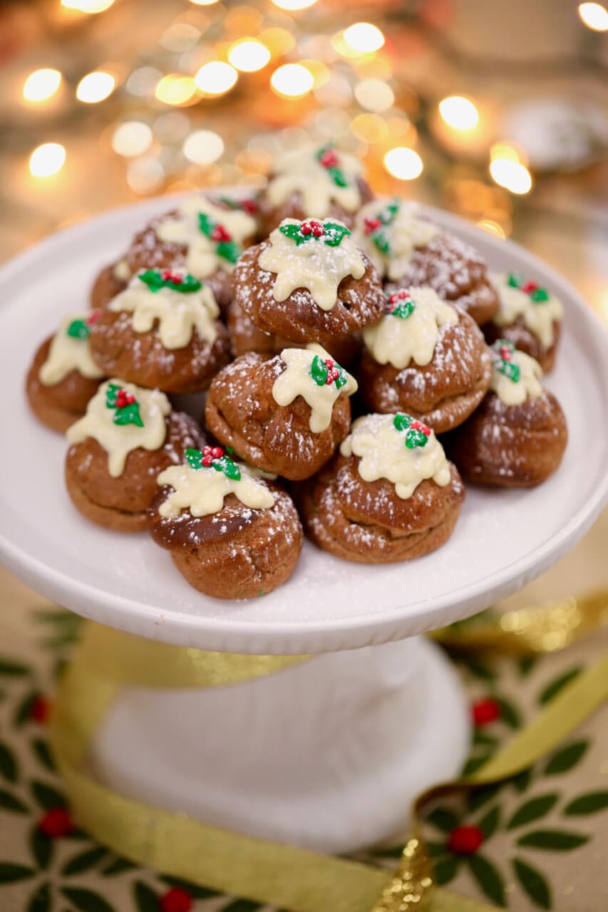 Chocolate Profiteroles, profiteroles recipe, chocolate profiteroles recipe, Christmas desserts, christmas recipes, holiday desserts, Christmas dessert ideas