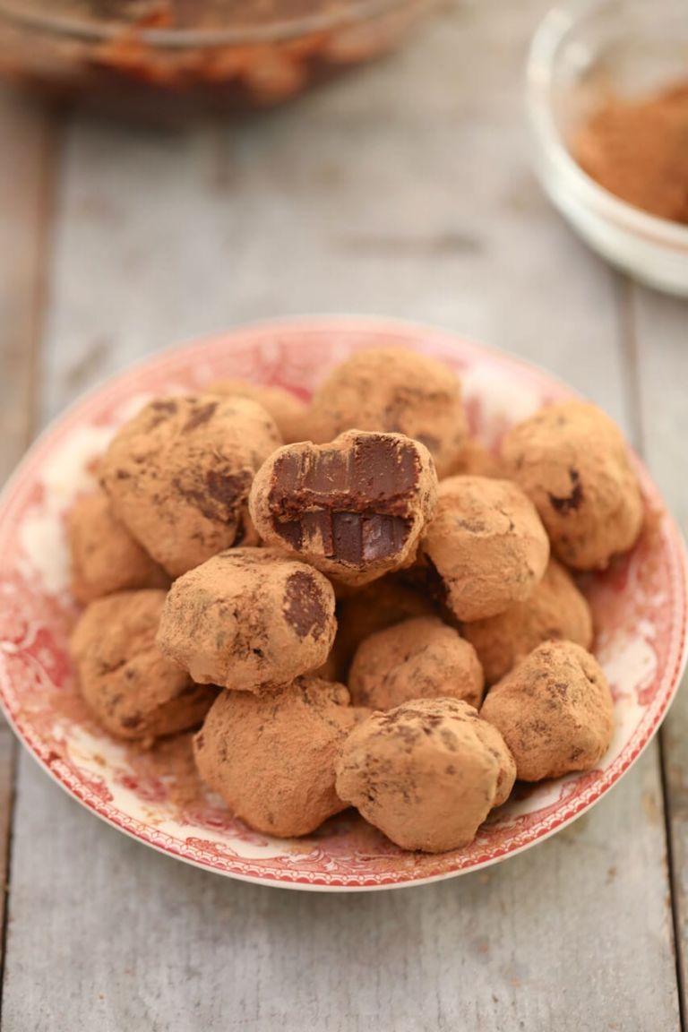 How To Make Chocolate Ganache and 3 Amazing Ways to Use It Gemma’s