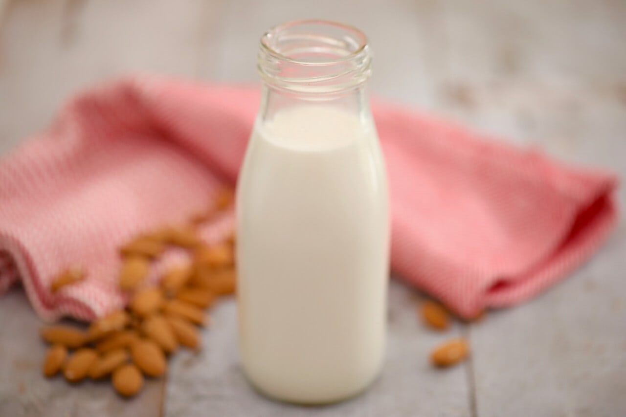Almond Milk - Easy step by step recipe for delicious Almond milk.