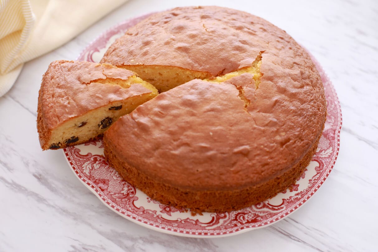 Here's how to stop fruit from sinking to the bottom of cake!