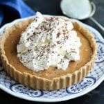 Banoffee Pie - A no-bake pie that is an amazing combo of bananas and caramel