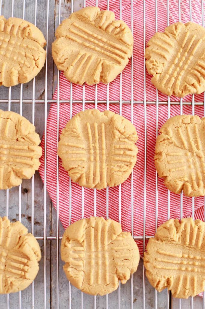 3 Ingredient Peanut Butter Cookies Recipe (Video) Bigger Bolder Baking