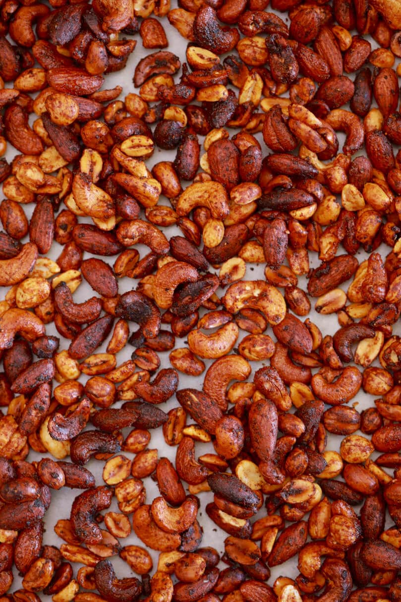 toasted nuts, Microwave nuts, How to Make Sweet and Salty Nuts in the Microwave, Homemade Sweet and Salty Nuts, Homemade toasted nuts Made in the Microwave, Microwave Recipes, Microwave Cooking, Microwave Snacks, healthy snacks, healthy snack recipes, healthy recipes, baking recipes, cheap recipes, easy desserts, quick easy desserts, best desserts, best ever desserts, how to make, how to bake, cheap desserts, affordable recipes, quick recipes, healthy snack ideas, cheap recipes, cheap snacks, affordable recipes, healthy recipes, gluten-free recipes.