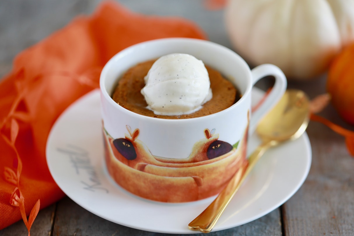 Microwave Mug Pumpkin Pie - The fastest way to make Fall's favorite pie!