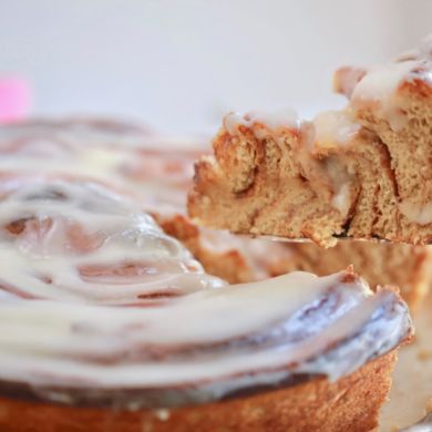 Giant Cinnamon Roll in a Skillet