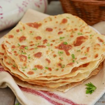 A perfect flatbread using only 3 ingredients.