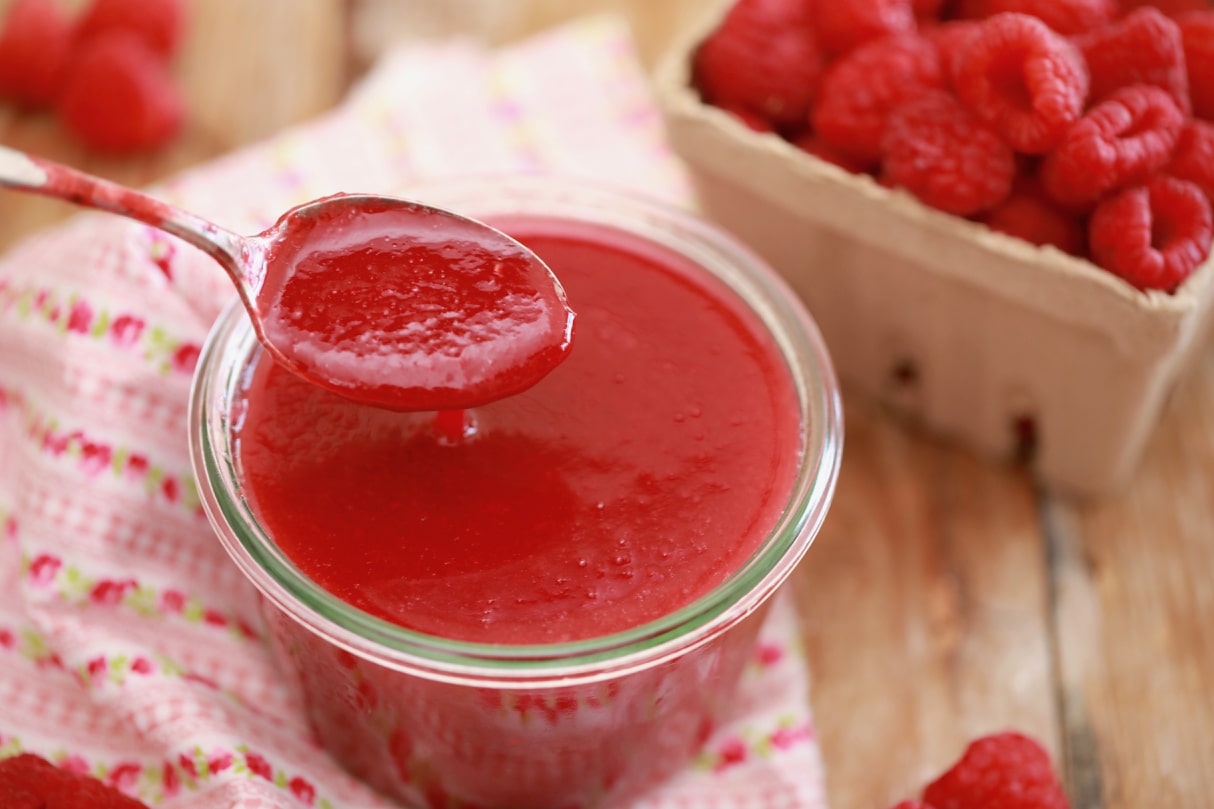 Homemade Raspberry Sauce with 3 Ingredients