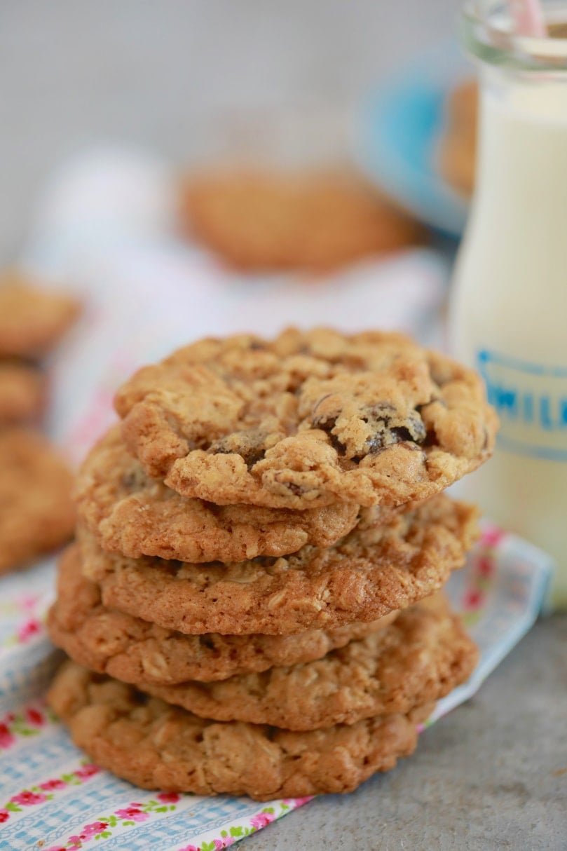 Best ever Oatmeal Raisin Cookies10 chewy soft oatmeal cookies are served with milk.
