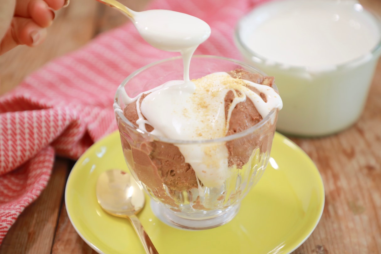 Homemade Marshmallow Sauce Recipe for a S'more Ice Cream Sundae. 