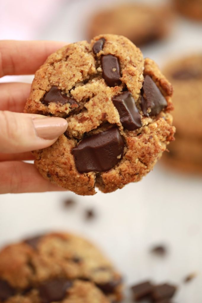 Vegan Chocolate Chip Cookies Recipe for healthy, delicious cookies!