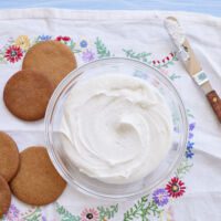 Royal Icing Recipe For Cake Decorating | Bigger Bolder Baking