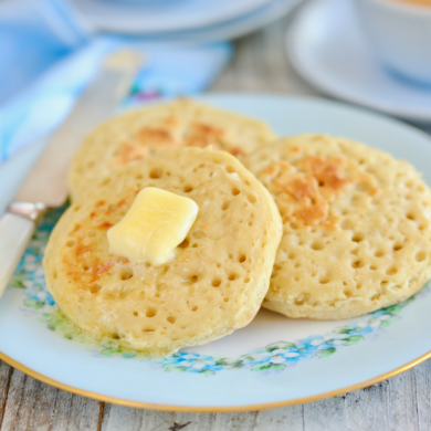 No-Knead Homemade Crumpets (No Oven Needed)