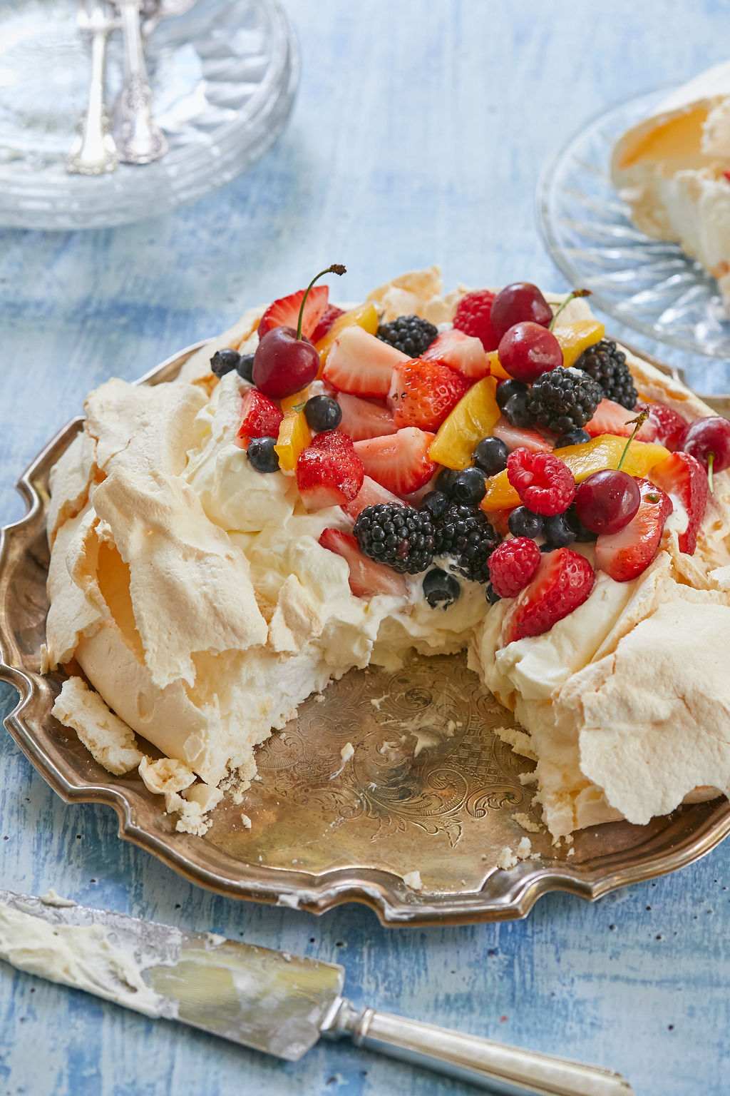 A look at the interior of my Perfect Pavlova in 5 simple steps.