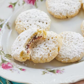 Traditional Maamoul with a fig filling, made around Easter.