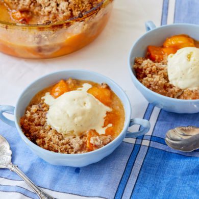 The Perfect Apricot Crumble