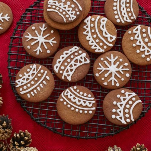 Pepparkakor (Swedish Ginger Cookies) - Bigger Bolder Baking