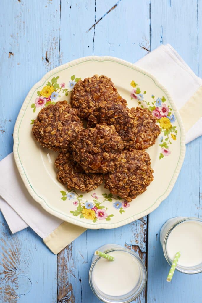 Healthy Breakfast Cookies (One Bowl) are loaded with oats, nuts and fruit.