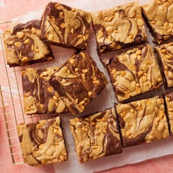Top down view of cut squares of Butterscotch Brownies on the wire rack.