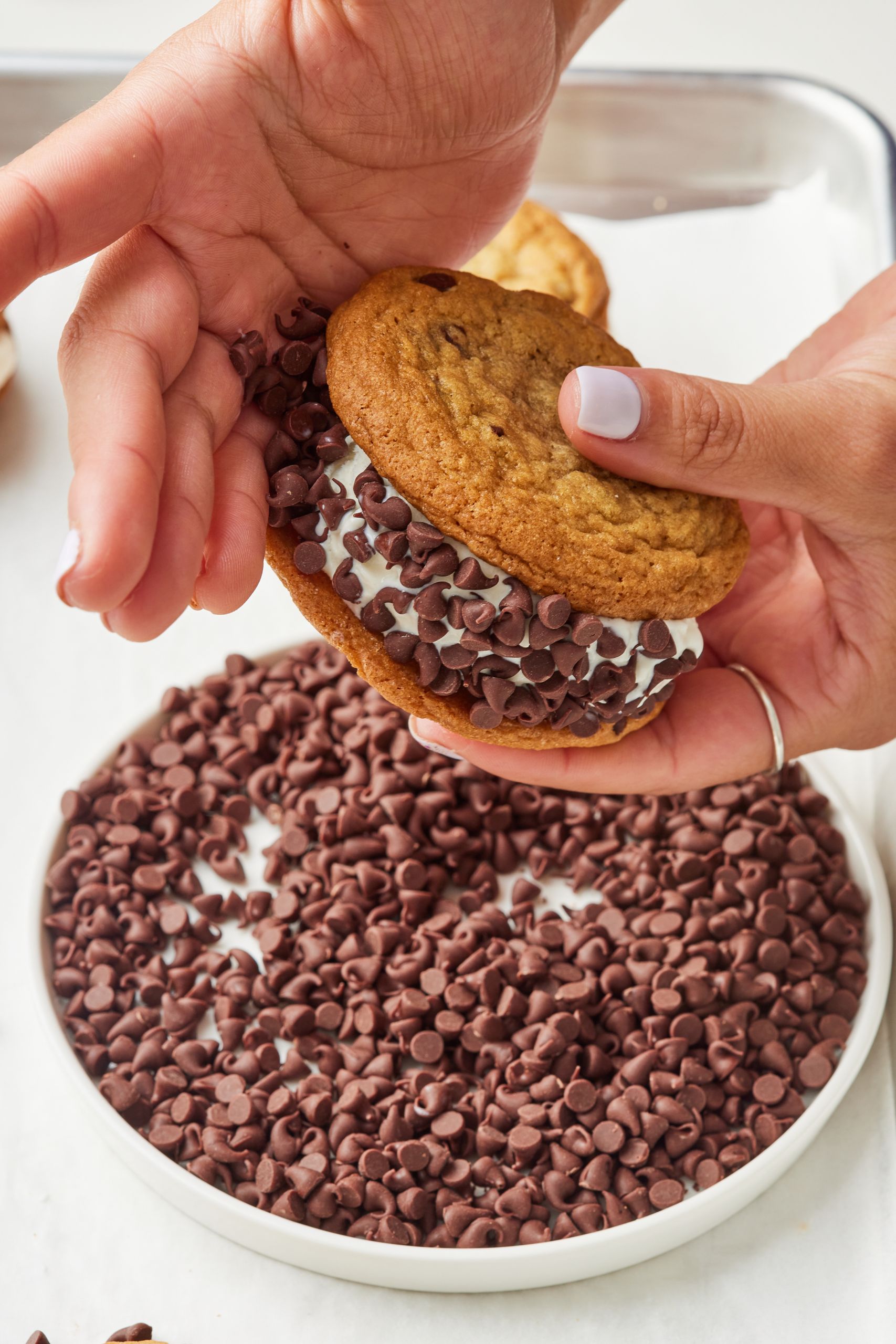 Cover the sides with mini chocolate chips.