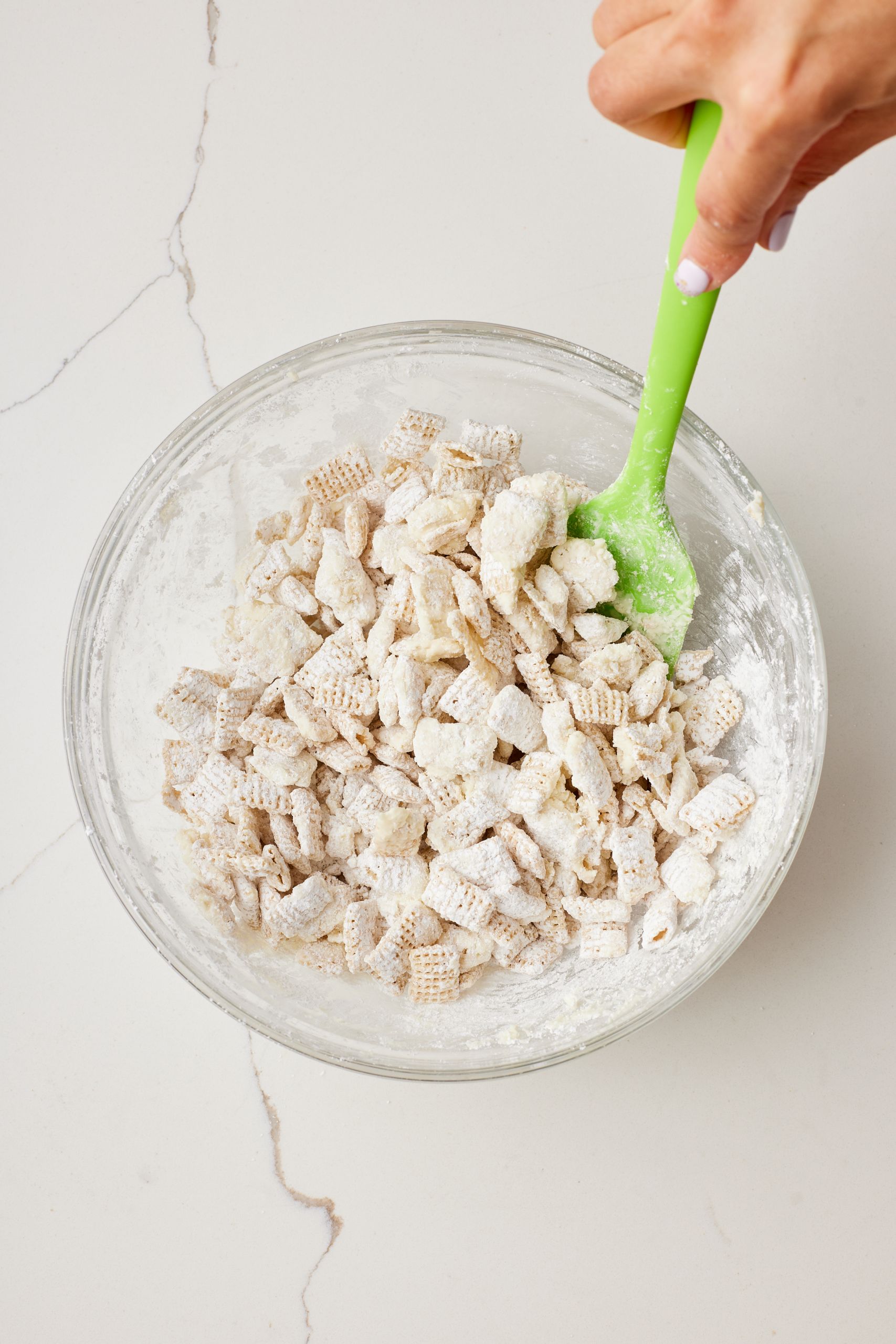 Cookies and cream muddy buddiesSTEP2 Step-by-step instructions on how to make Cookies & Cream Muddy Buddies: Add the Chex cereal, powdered sugar and salt to melted white chocolate and stir to coat completely.