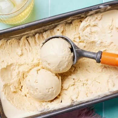 Whiskey Ice Cream (No-churn)