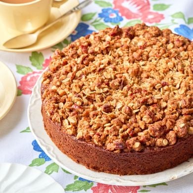 Apple Oatmeal Cake