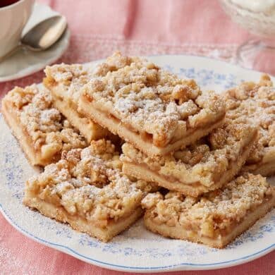 Apple Crumble Bars