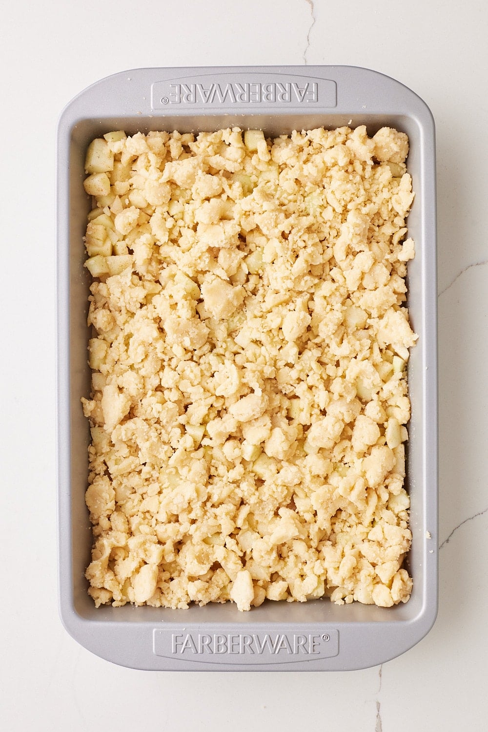 Top with filling and crumble.