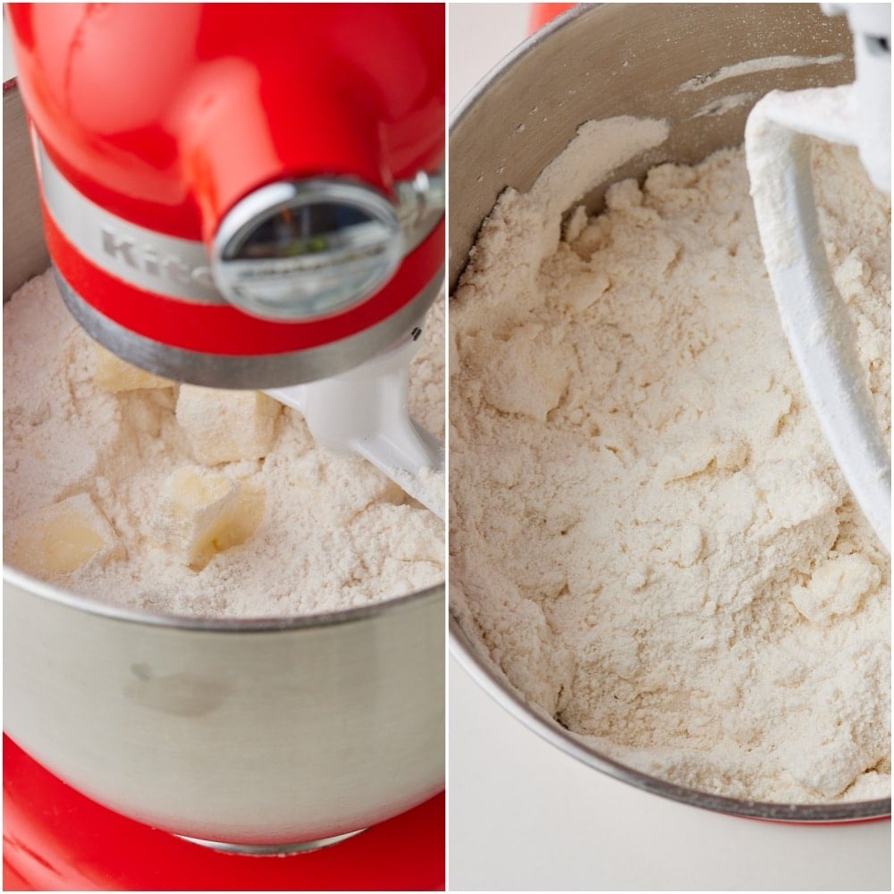 Pineapple Coconu Cake step4 Mix dry ingredients in a stand mixer for Pineapple Coconut Cake , add in butter Add butter and mix on low speed until the texture resembles fine crumbs.